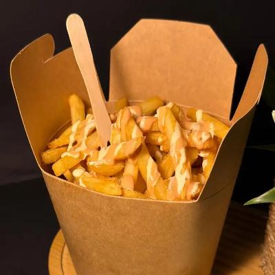 Frytki z sosem
